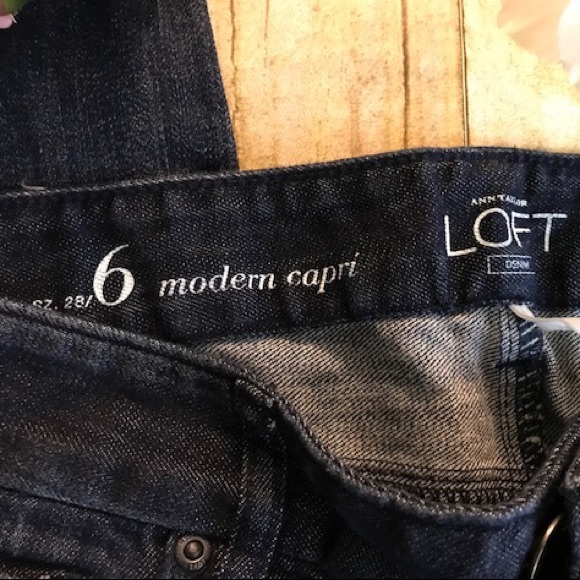 Ann Taylor Loft Capri Jeans - Picture 2 of 4